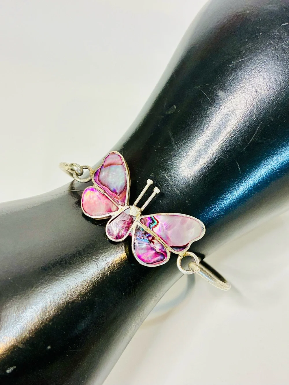 Iridescent Pink & Purple Mother of Pearl Inlay Butterfly Bangle Bracelet 925S
